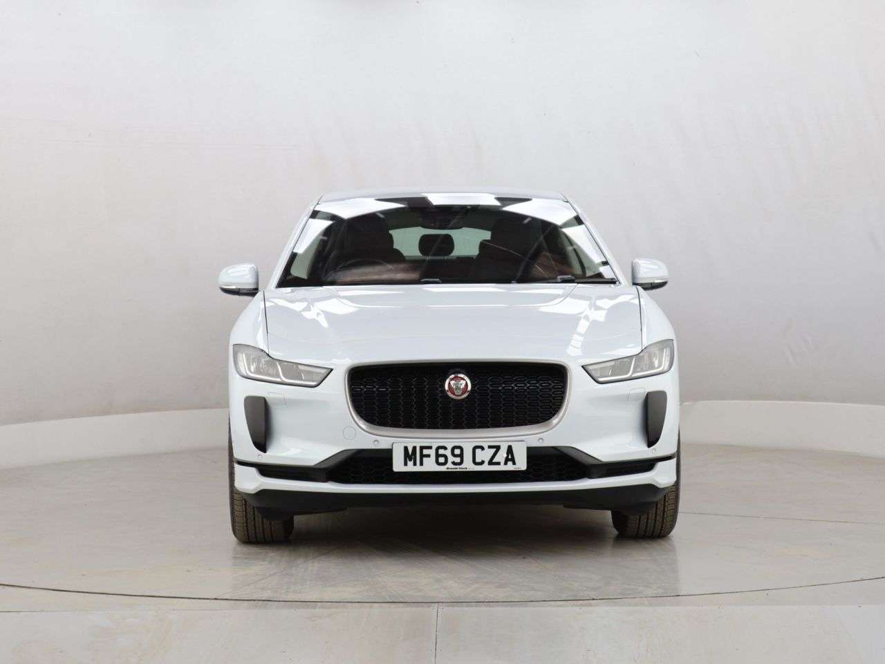 A 2019 JAGUAR I-PACE 400 90kWh S SUV 5dr Electric Auto 4WD (400 ps) A 2019 JAGUAR I-PACE 400 90kWh S SUV 5dr Electric Auto 4WD (400 ps)