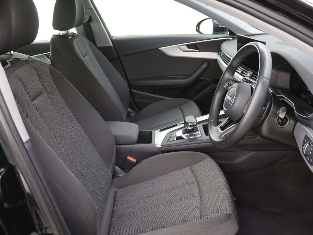 2023 AUDI A4 2023 AUDI A4