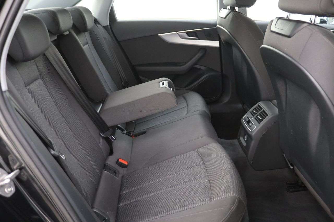 2023 AUDI A4 2023 AUDI A4