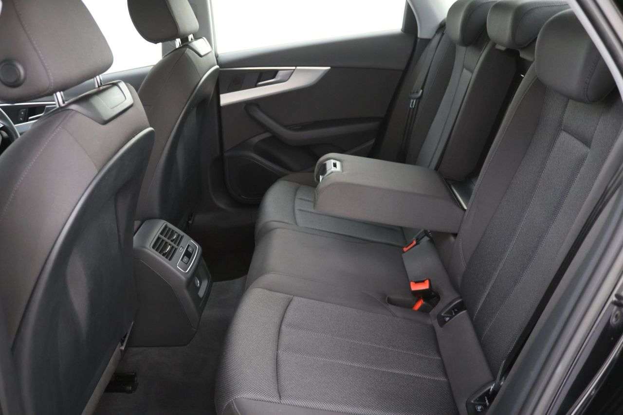 2023 AUDI A4 2023 AUDI A4