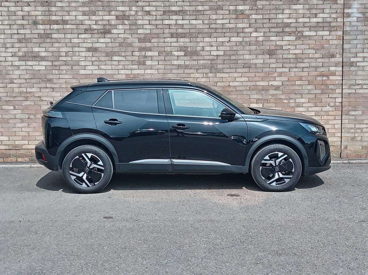 A 2024 PEUGEOT 2008 1.2 PureTech Allure SUV 5dr Petrol Manual Euro 6 (s/s) (130 ps) A 2024 PEUGEOT 2008 1.2 PureTech Allure SUV 5dr Petrol Manual Euro 6 (s/s) (130 ps)