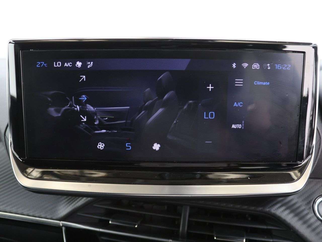 2024 PEUGEOT 2008 2024 PEUGEOT 2008