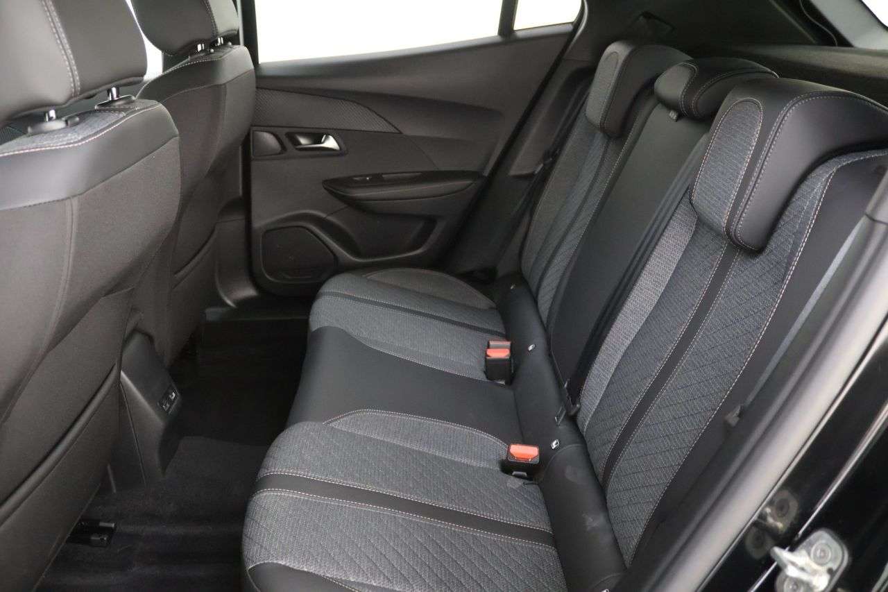 2024 PEUGEOT 2008 2024 PEUGEOT 2008