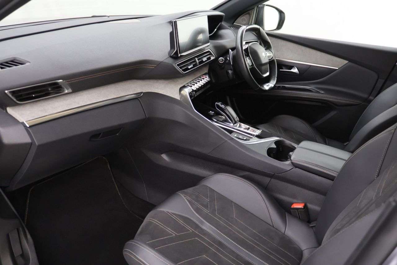 2022 PEUGEOT 3008 2022 PEUGEOT 3008