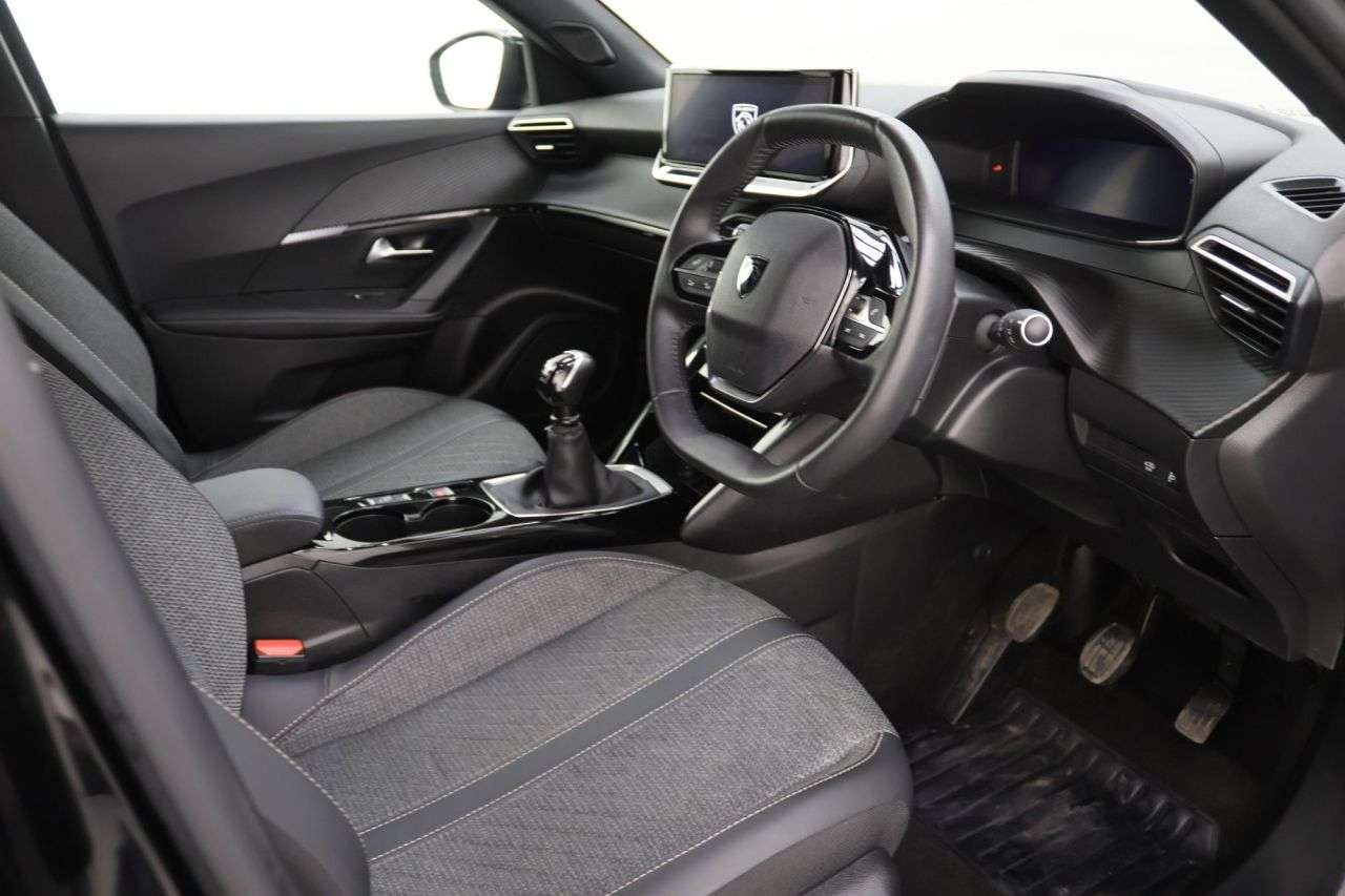 2024 PEUGEOT 2008 2024 PEUGEOT 2008