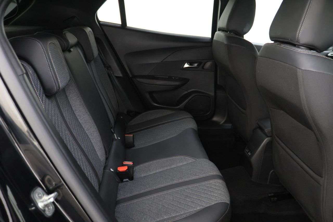 2024 PEUGEOT 2008 2024 PEUGEOT 2008