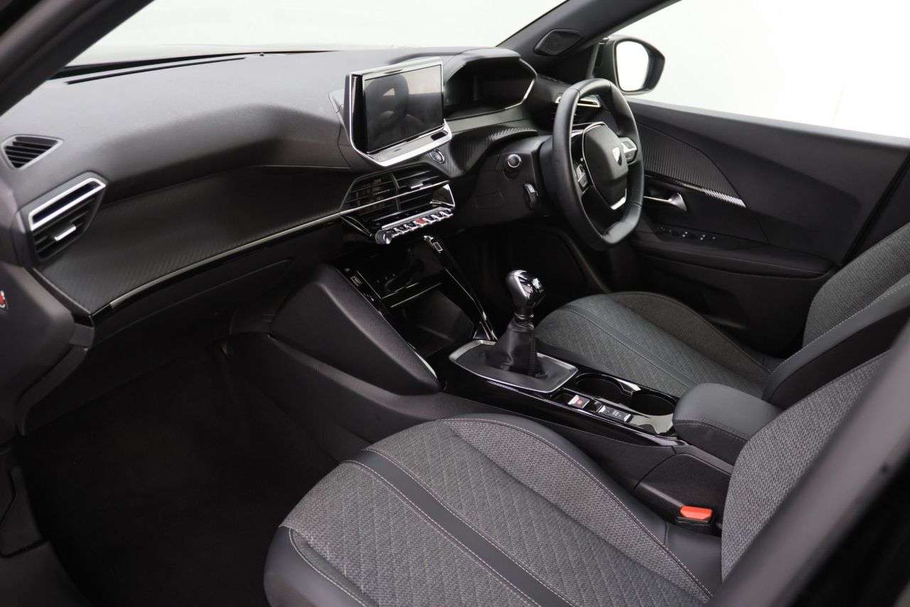 2024 PEUGEOT 2008 2024 PEUGEOT 2008