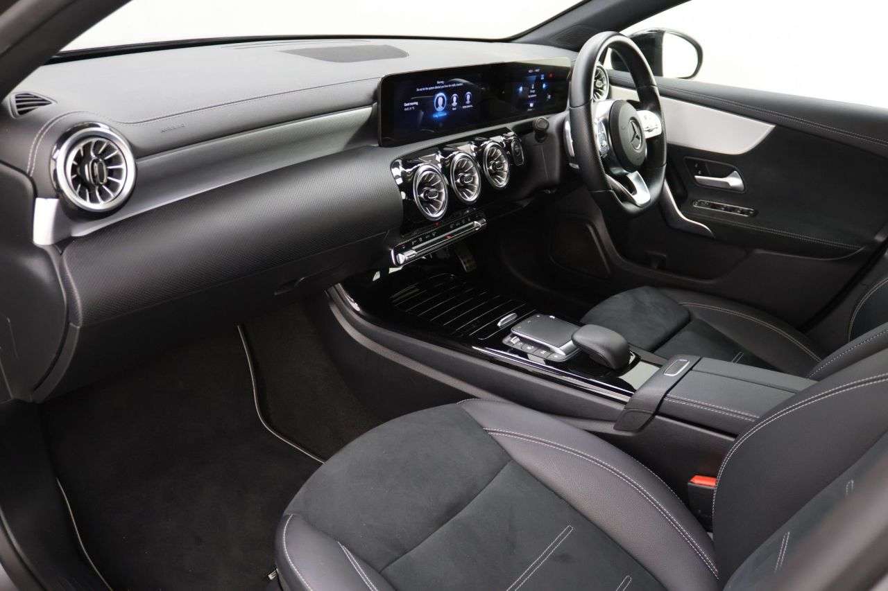 2022 MERCEDES-BENZ A CLASS 2022 MERCEDES-BENZ A CLASS