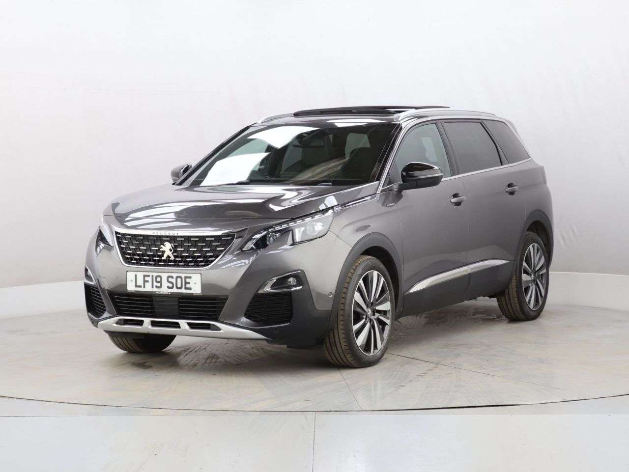 2019 PEUGEOT 5008 2019 PEUGEOT 5008