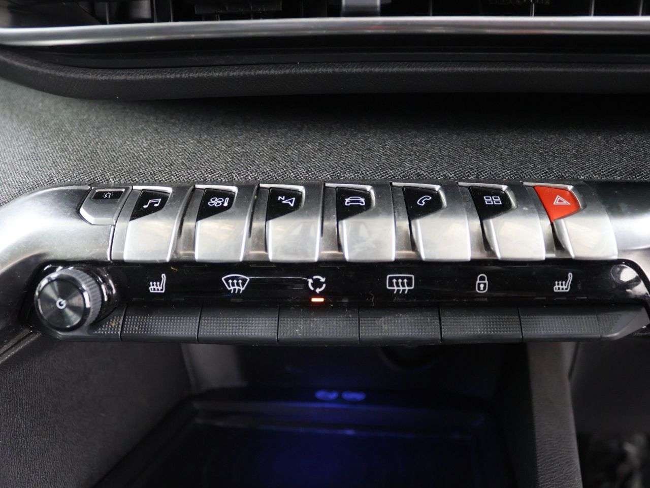 2019 PEUGEOT 5008 2019 PEUGEOT 5008