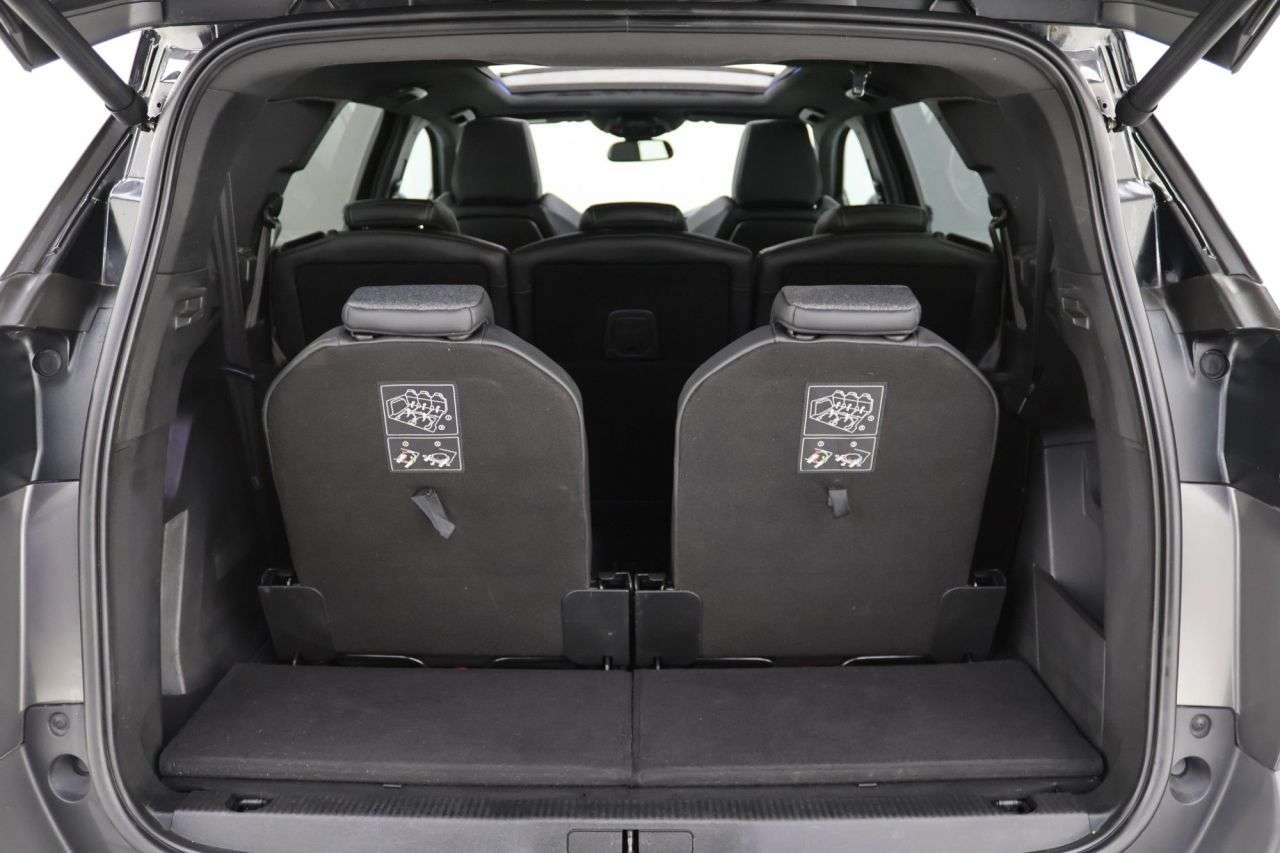 2019 PEUGEOT 5008 2019 PEUGEOT 5008