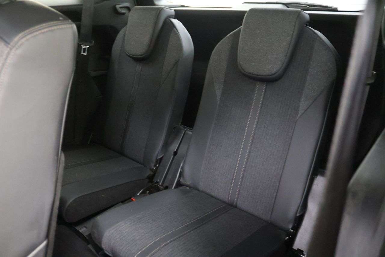 2019 PEUGEOT 5008 2019 PEUGEOT 5008