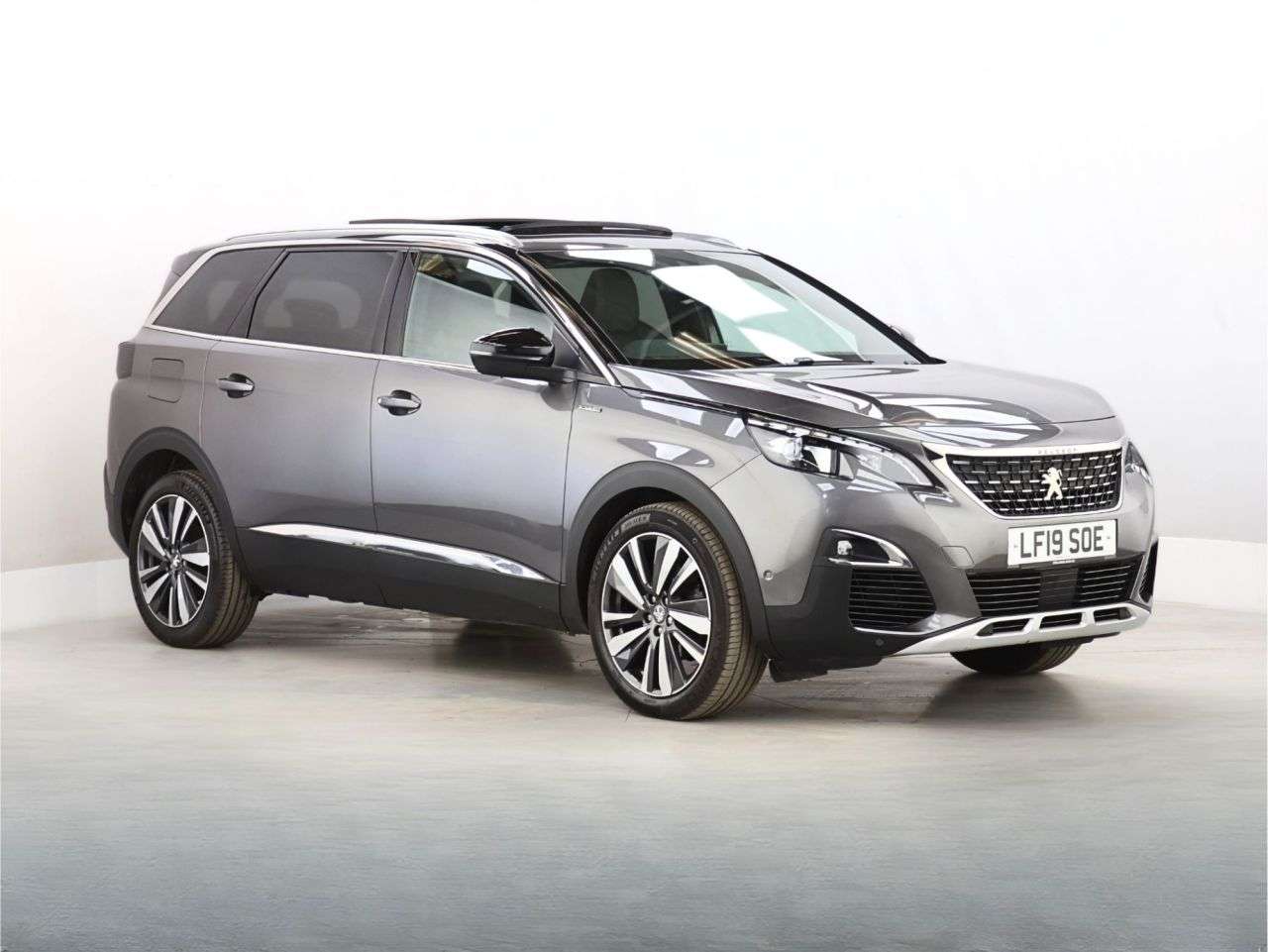 A 2019 PEUGEOT 5008 1.2 PureTech GT Line Premium SUV 5dr Petrol Manual Euro 6 (s/s) (130 ps) A 2019 PEUGEOT 5008 1.2 PureTech GT Line Premium SUV 5dr Petrol Manual Euro 6 (s/s) (130 ps)