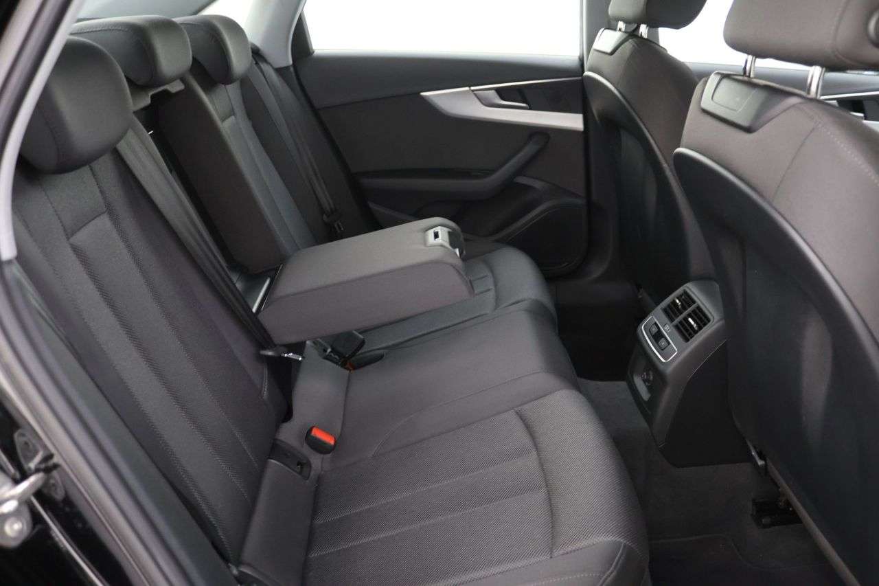 2022 AUDI A4 2022 AUDI A4