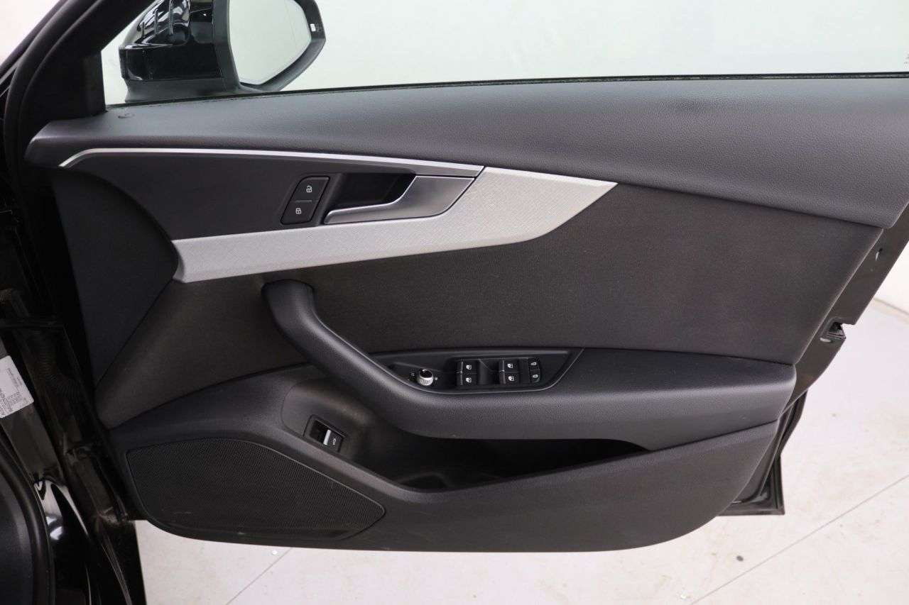 2022 AUDI A4 2022 AUDI A4