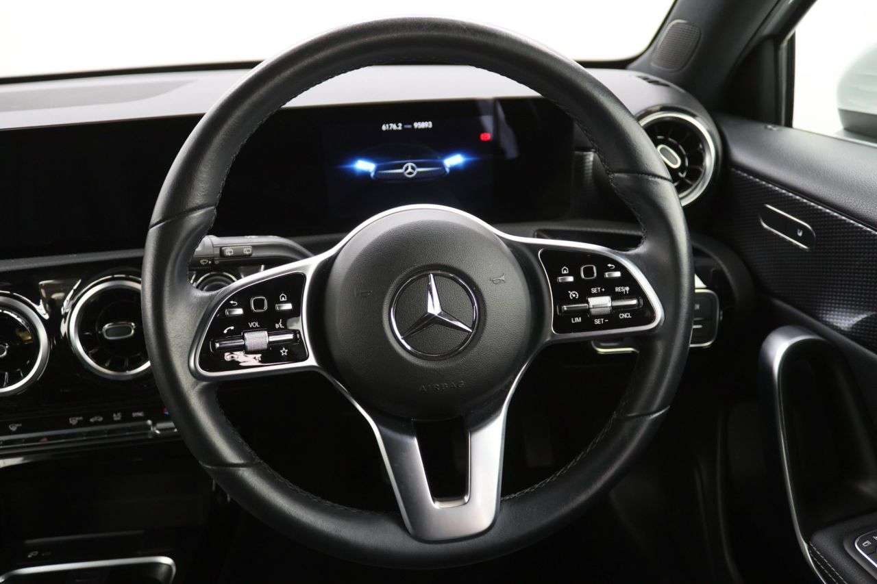 2021 MERCEDES-BENZ A CLASS 2021 MERCEDES-BENZ A CLASS