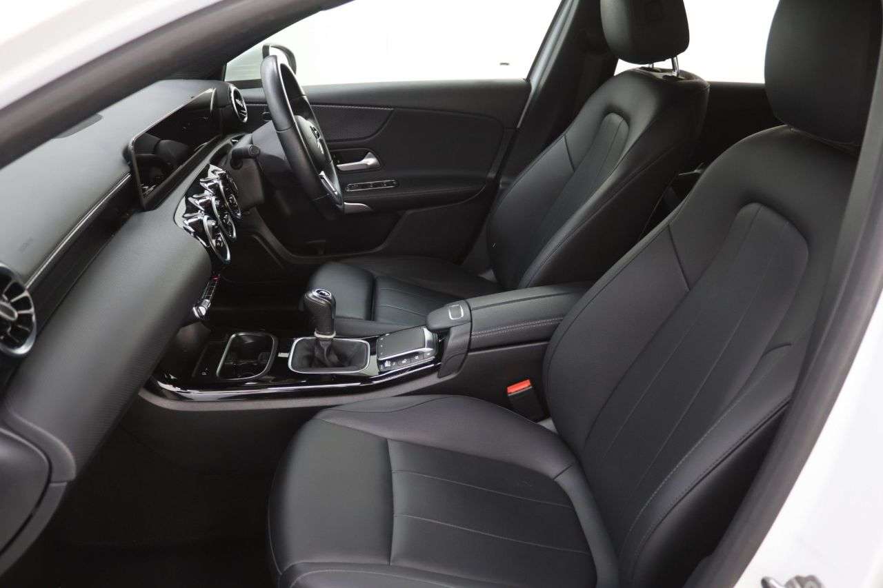 2021 MERCEDES-BENZ A CLASS 2021 MERCEDES-BENZ A CLASS