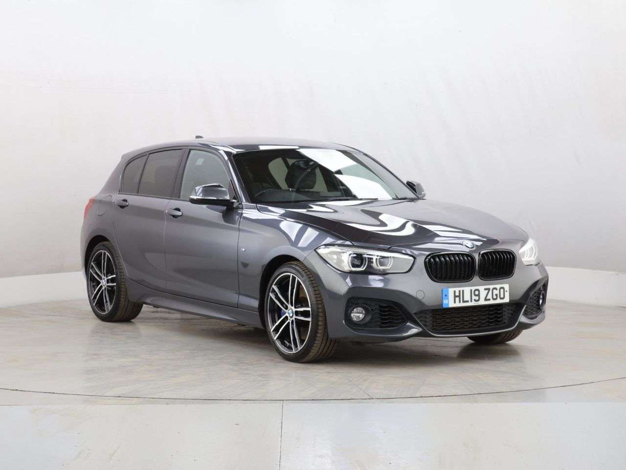 A 2019 BMW 1 SERIES 1.5 118i GPF M Sport Shadow Edition Hatchback 5dr Petrol Manual Euro 6 (s/s A 2019 BMW 1 SERIES 1.5 118i GPF M Sport Shadow Edition Hatchback 5dr Petrol Manual Euro 6 (s/s