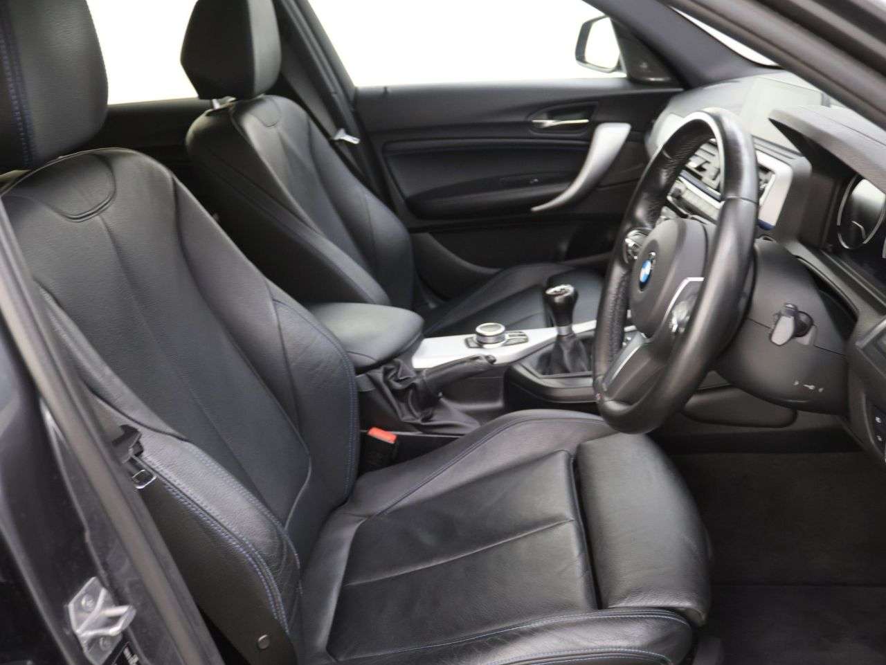 2019 BMW 1 SERIES 2019 BMW 1 SERIES