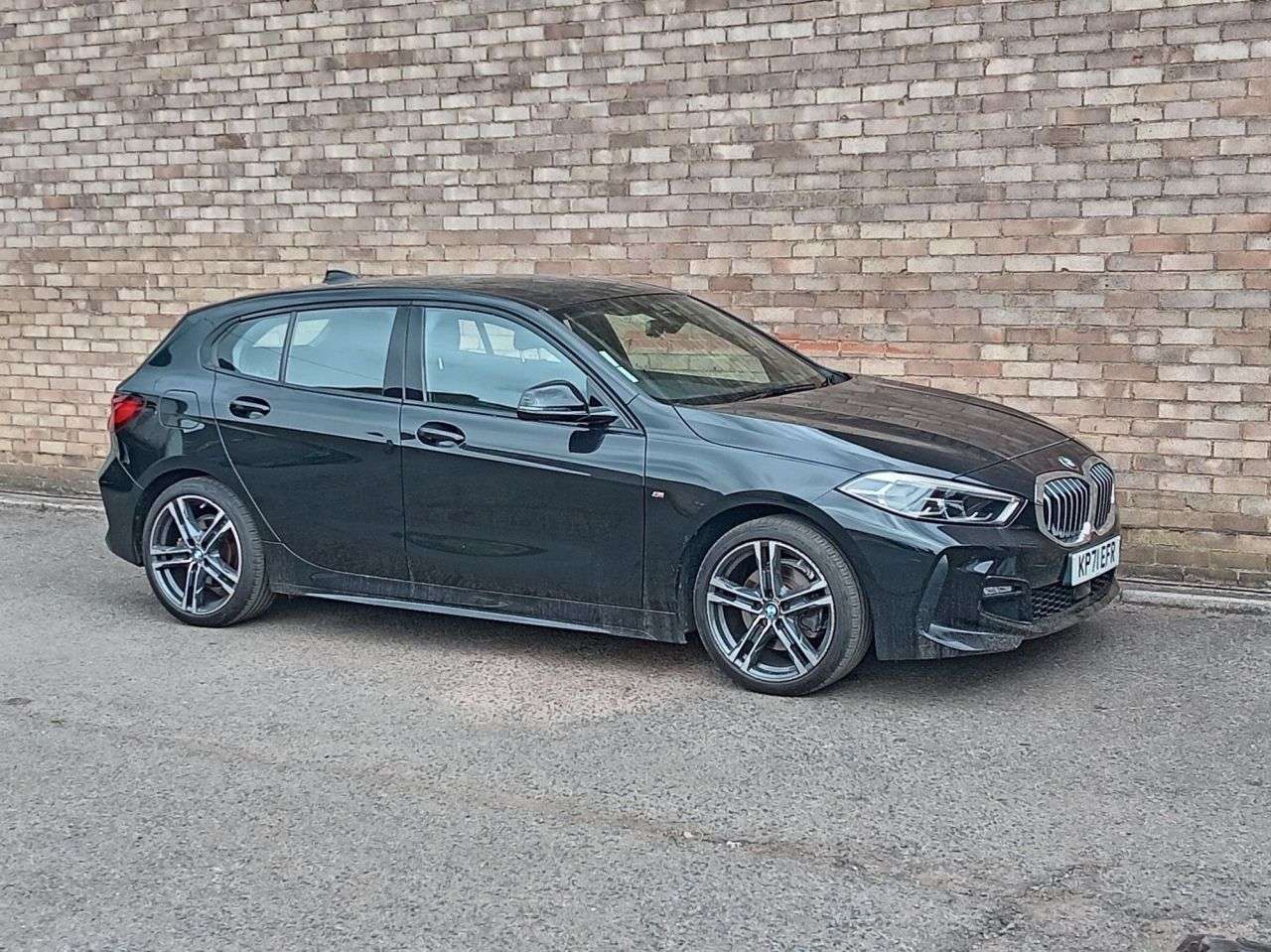 A 2021 BMW 1 SERIES 1.5 118i M Sport (LCP) Hatchback 5dr Petrol Manual Euro 6 (s/s) (136 ps) A 2021 BMW 1 SERIES 1.5 118i M Sport (LCP) Hatchback 5dr Petrol Manual Euro 6 (s/s) (136 ps)