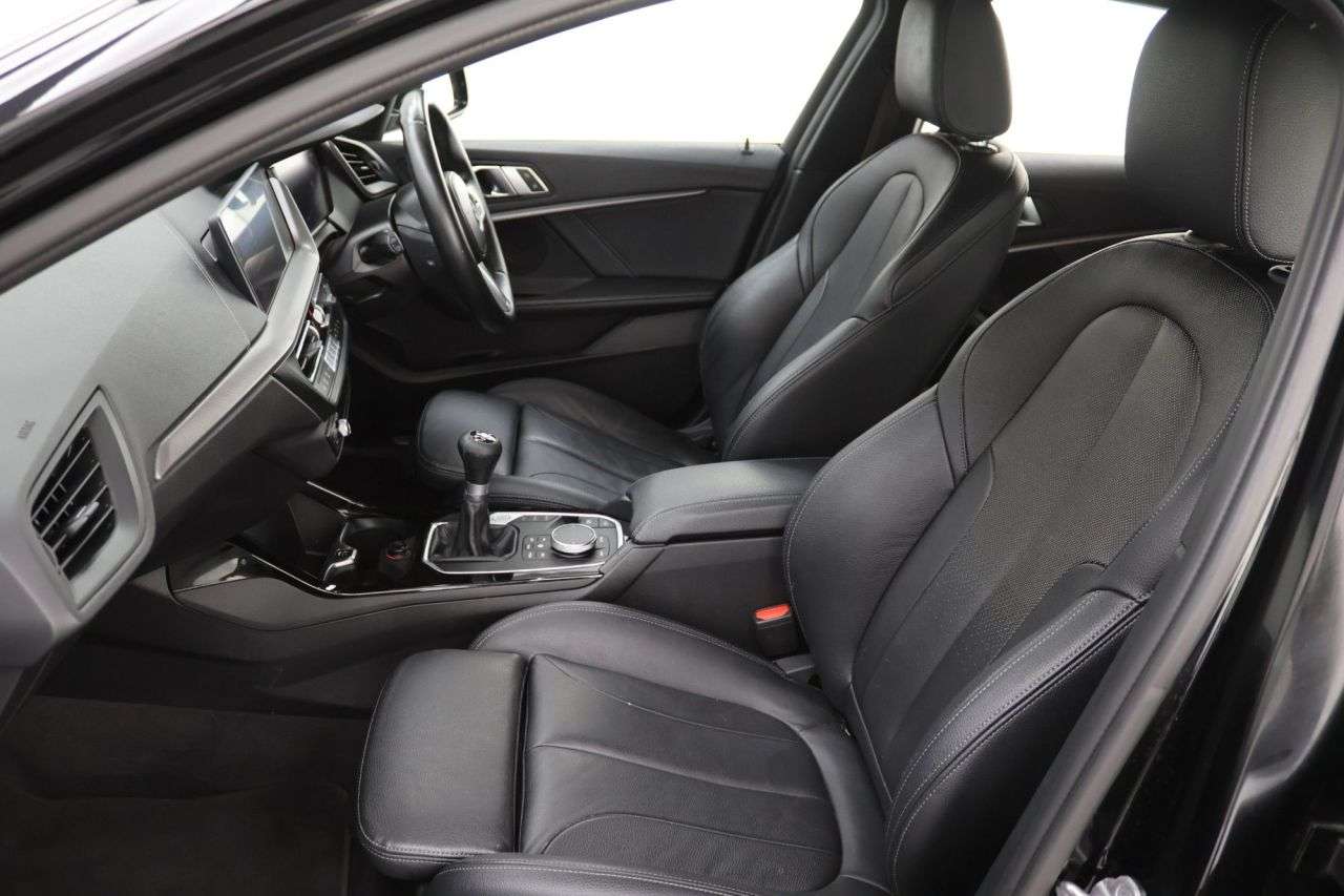 2021 BMW 1 SERIES 2021 BMW 1 SERIES