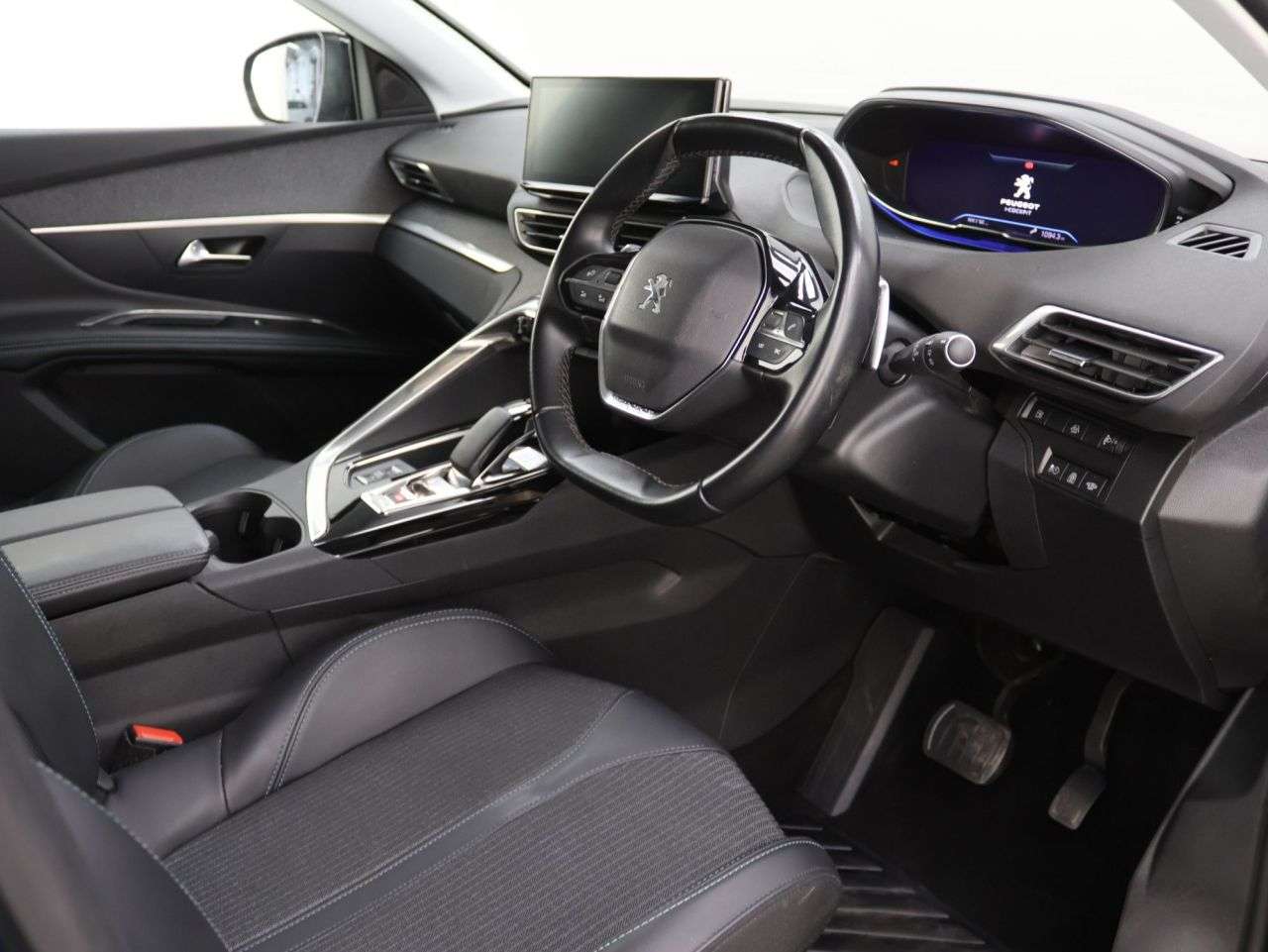 2022 PEUGEOT 3008 2022 PEUGEOT 3008