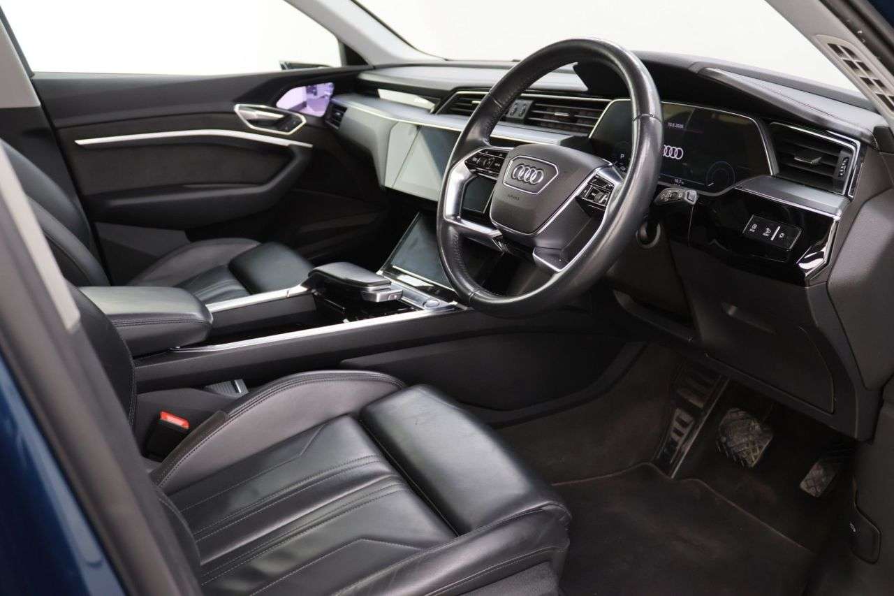 2019 AUDI E-TRON 2019 AUDI E-TRON