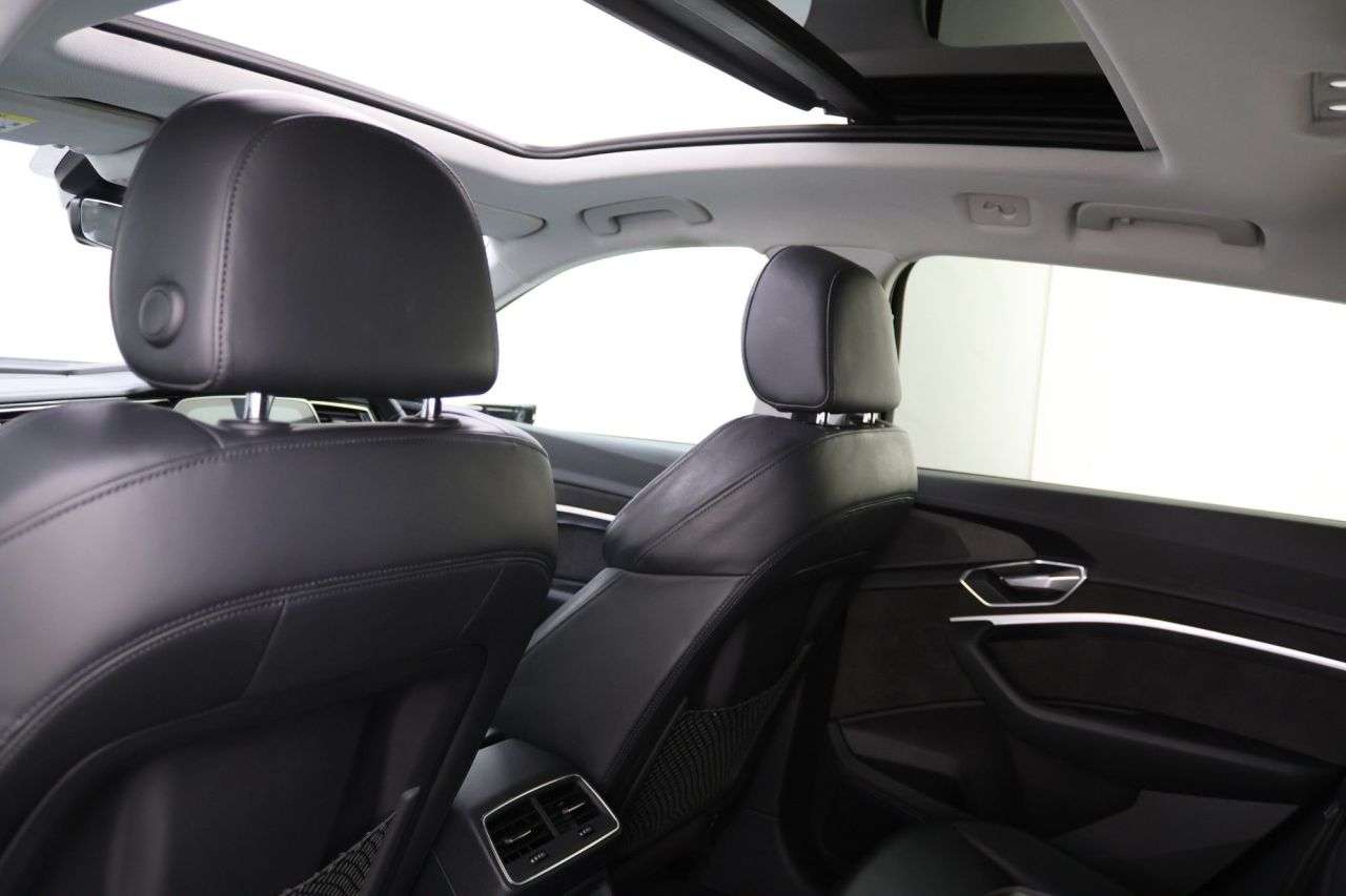 2019 AUDI E-TRON 2019 AUDI E-TRON