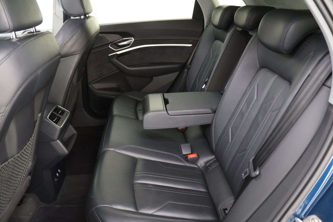 2019 AUDI E-TRON 2019 AUDI E-TRON