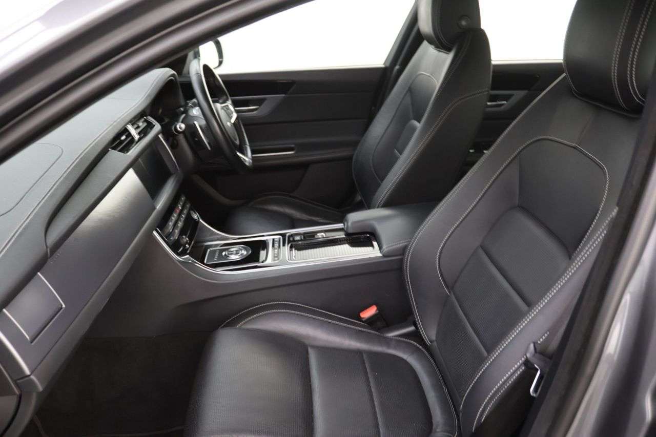 2019 JAGUAR XF 2019 JAGUAR XF