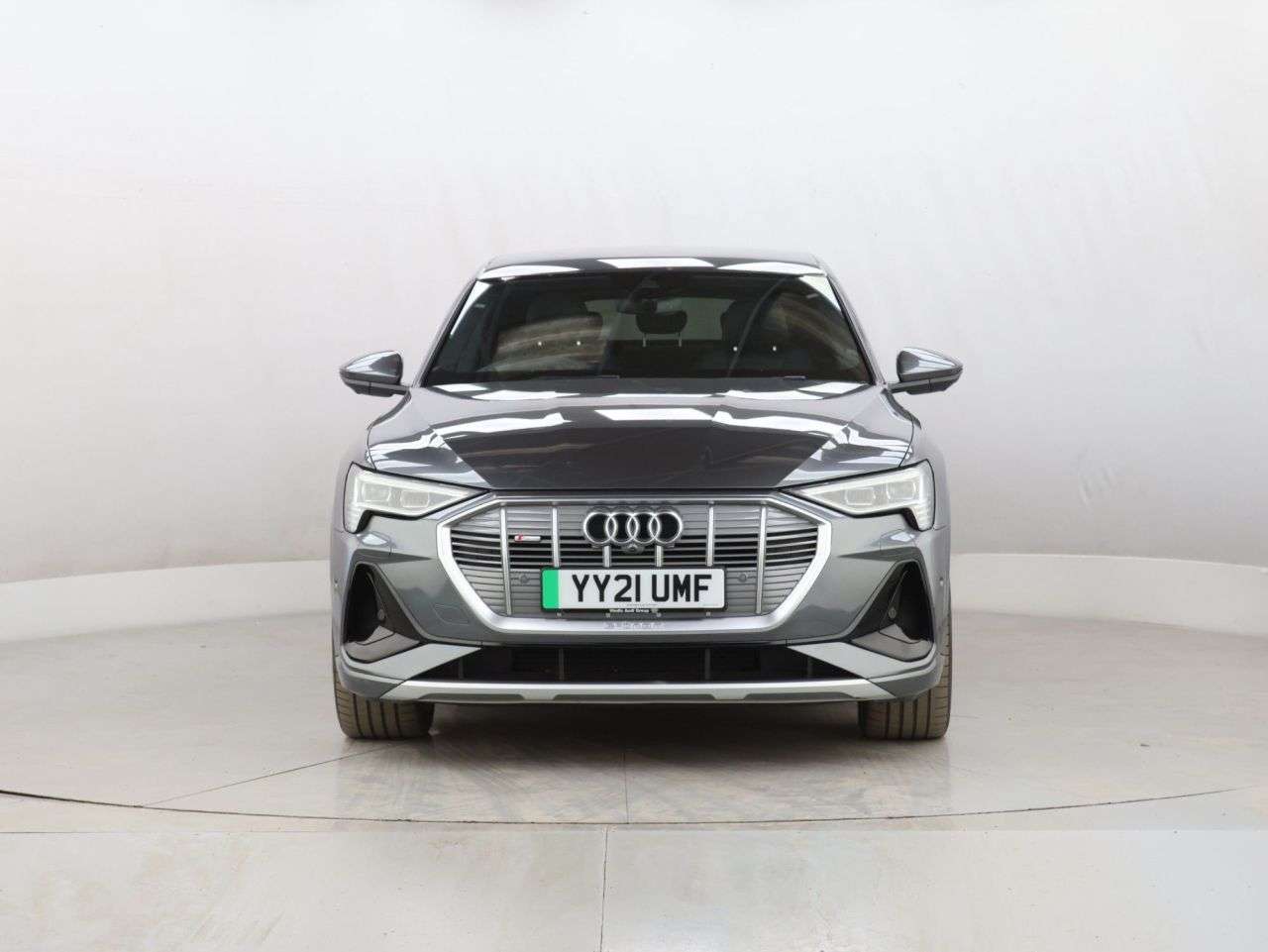 A 2021 AUDI E-TRON 50 S line Sportback 5dr Electric Auto quattro 71.2kWh (313 ps) A 2021 AUDI E-TRON 50 S line Sportback 5dr Electric Auto quattro 71.2kWh (313 ps)