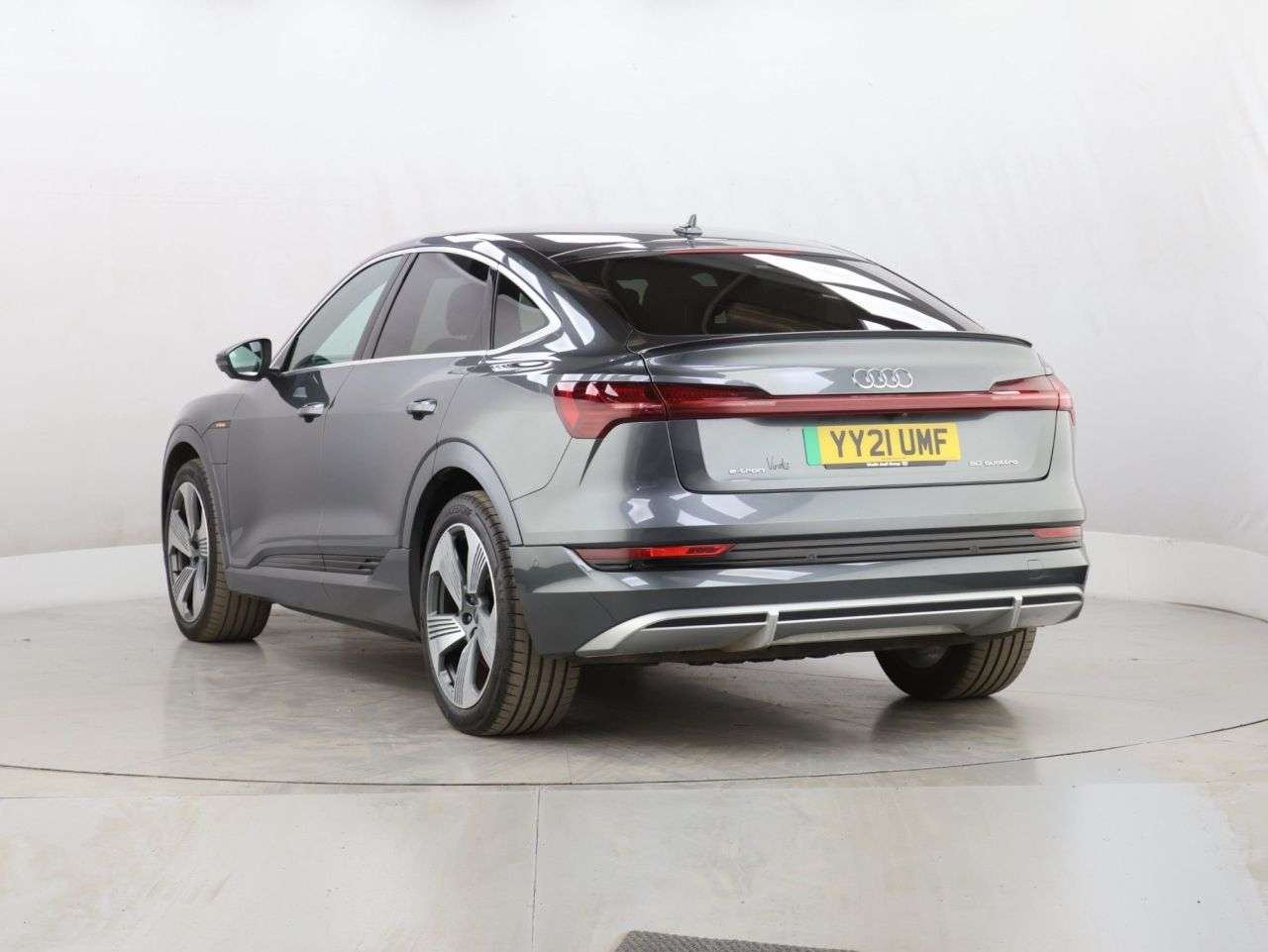 2021 AUDI E-TRON 2021 AUDI E-TRON