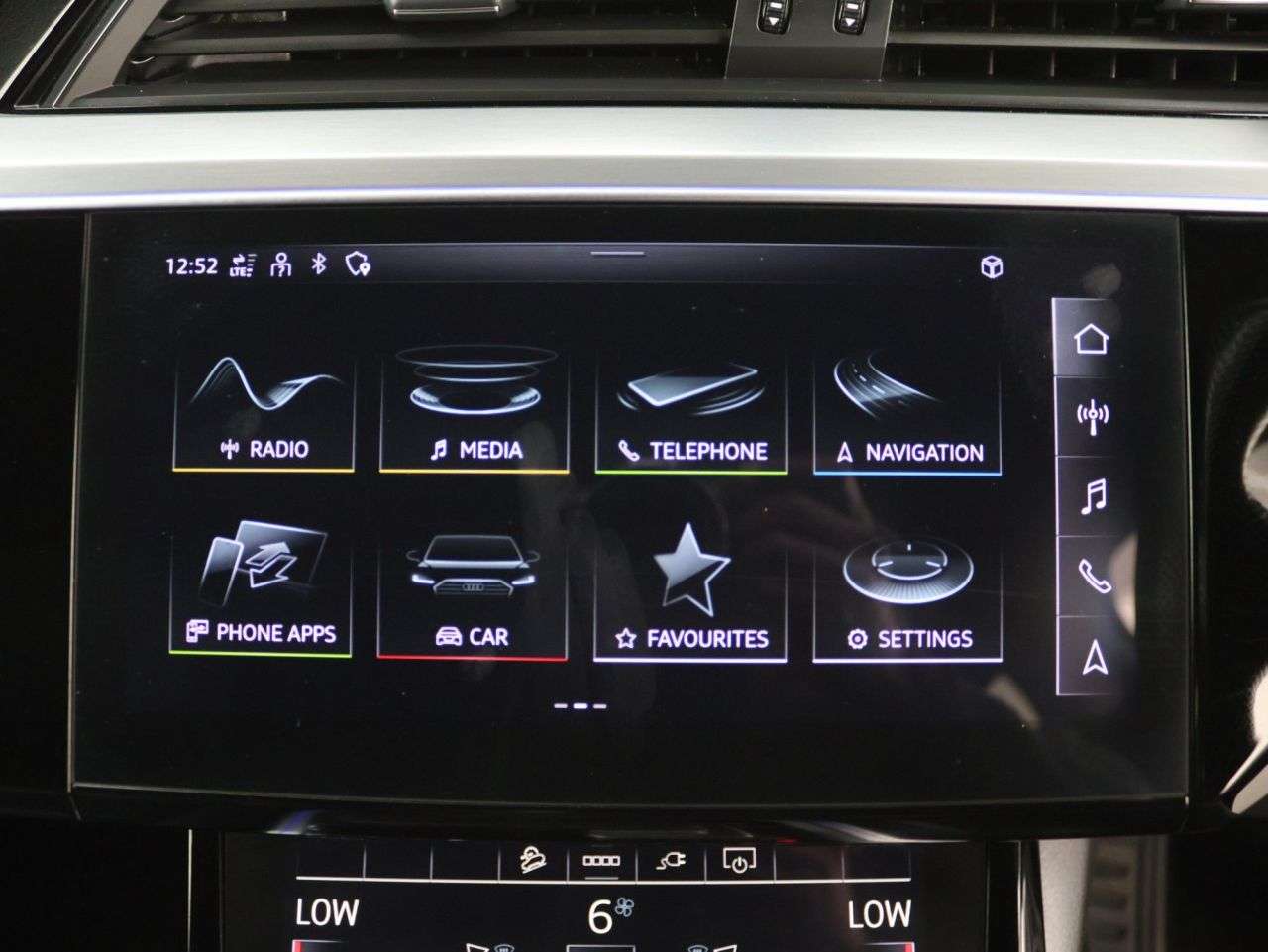 2021 AUDI E-TRON 2021 AUDI E-TRON