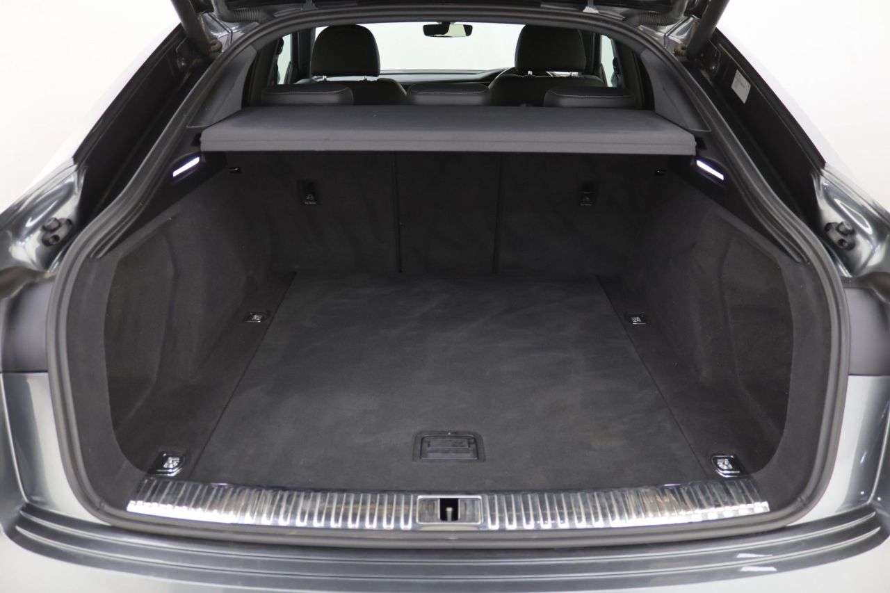 2021 AUDI E-TRON 2021 AUDI E-TRON