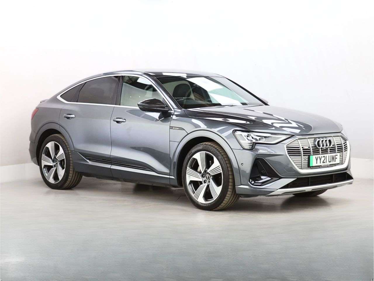 A 2021 AUDI E-TRON 50 S line Sportback 5dr Electric Auto quattro 71.2kWh (313 ps) A 2021 AUDI E-TRON 50 S line Sportback 5dr Electric Auto quattro 71.2kWh (313 ps)