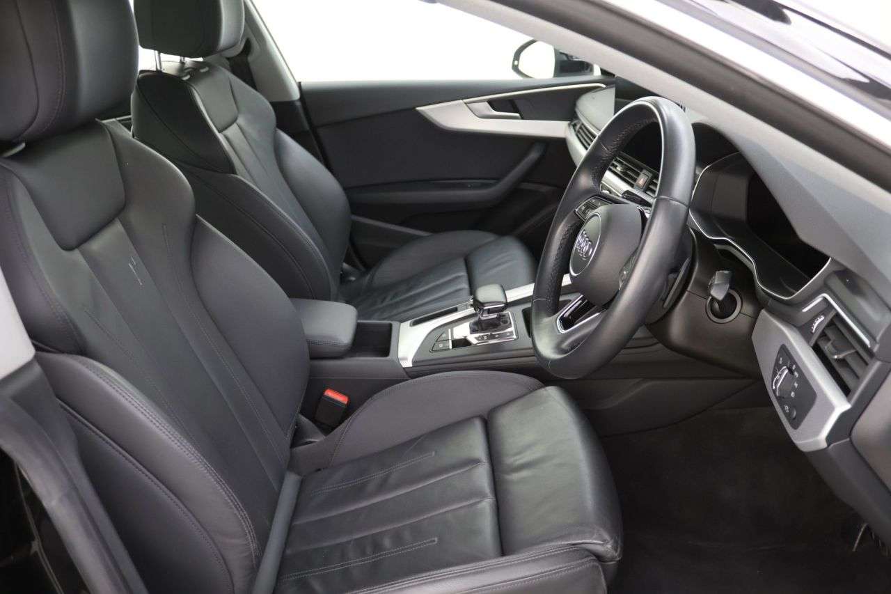 2021 AUDI A5 2021 AUDI A5