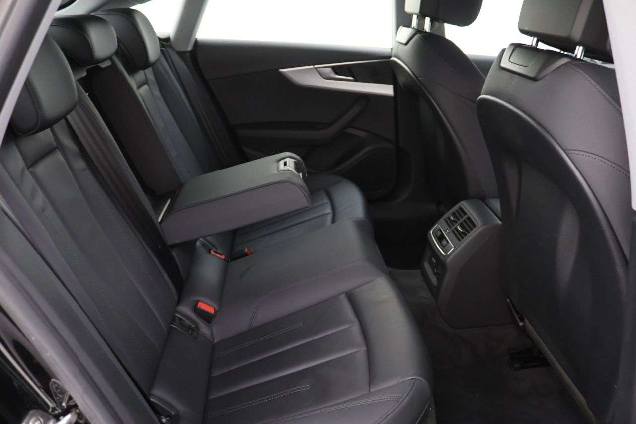 2021 AUDI A5 2021 AUDI A5