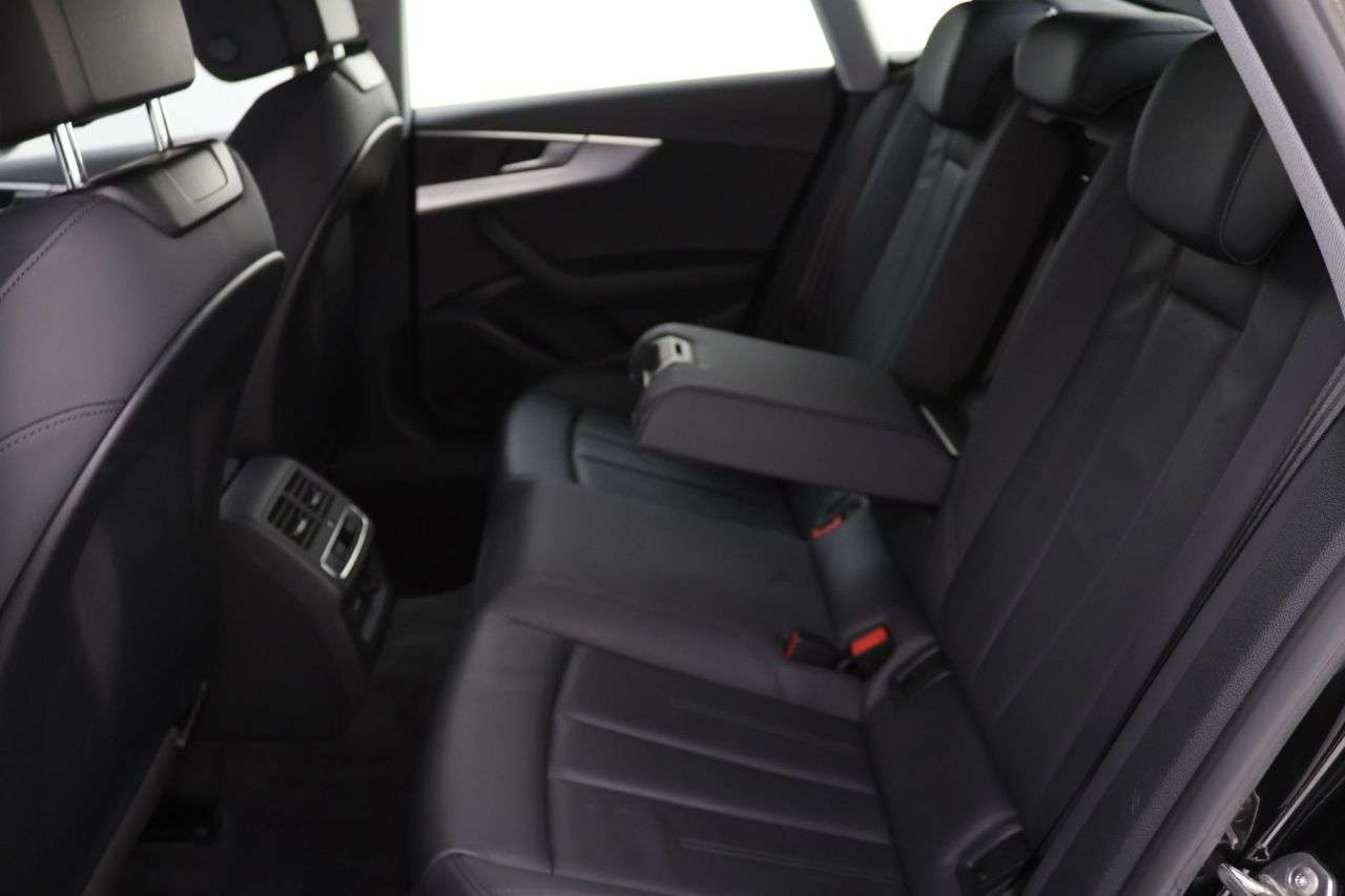 2021 AUDI A5 2021 AUDI A5