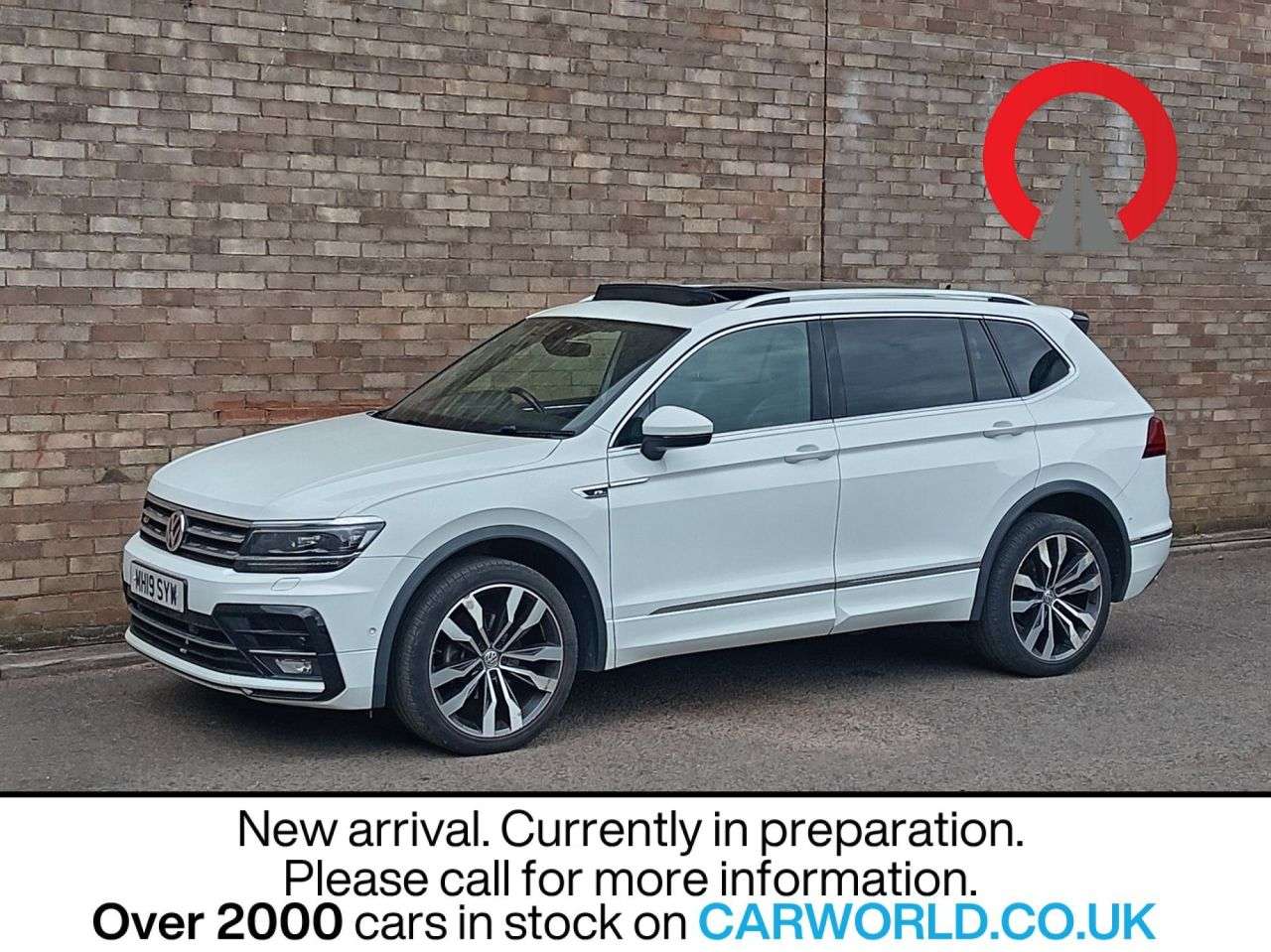 A 2019 VOLKSWAGEN TIGUAN ALLSPACE 2.0 TDI R-Line Tech SUV 5dr Diesel DSG Euro 6 (s/s) (150 ps) A 2019 VOLKSWAGEN TIGUAN ALLSPACE 2.0 TDI R-Line Tech SUV 5dr Diesel DSG Euro 6 (s/s) (150 ps)