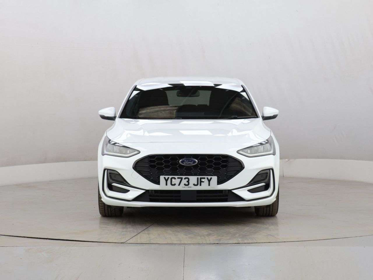 A 2023 FORD FOCUS 1.0T EcoBoost ST-Line Hatchback 5dr Petrol Manual Euro 6 (s/s) (125 ps) A 2023 FORD FOCUS 1.0T EcoBoost ST-Line Hatchback 5dr Petrol Manual Euro 6 (s/s) (125 ps)