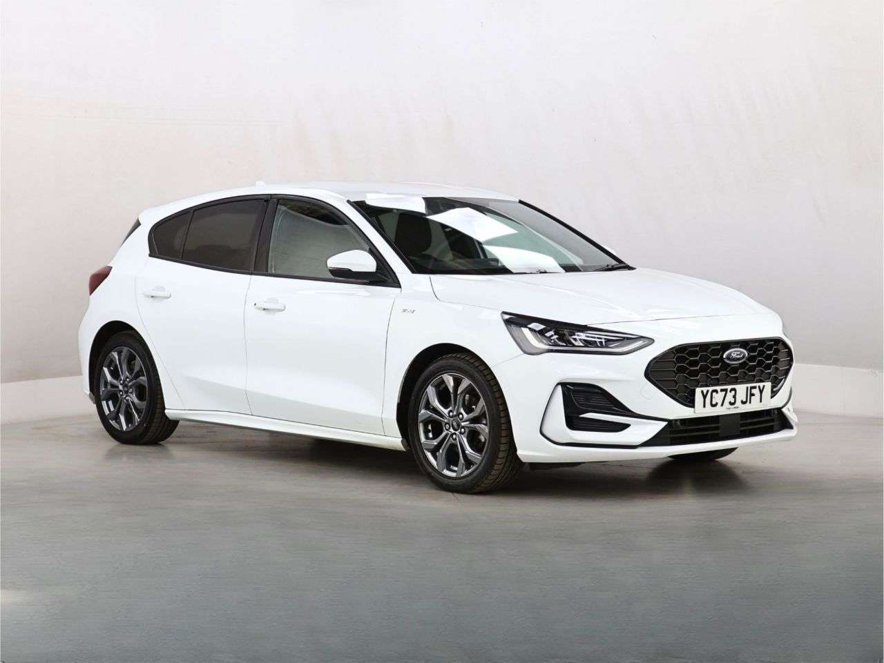 A 2023 FORD FOCUS 1.0T EcoBoost ST-Line Hatchback 5dr Petrol Manual Euro 6 (s/s) (125 ps) A 2023 FORD FOCUS 1.0T EcoBoost ST-Line Hatchback 5dr Petrol Manual Euro 6 (s/s) (125 ps)