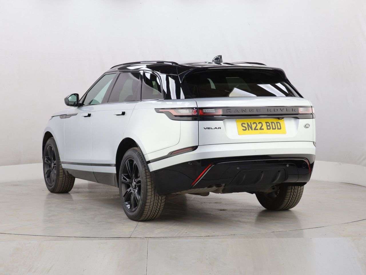 2022 LAND ROVER RANGE ROVER VELAR 2022 LAND ROVER RANGE ROVER VELAR