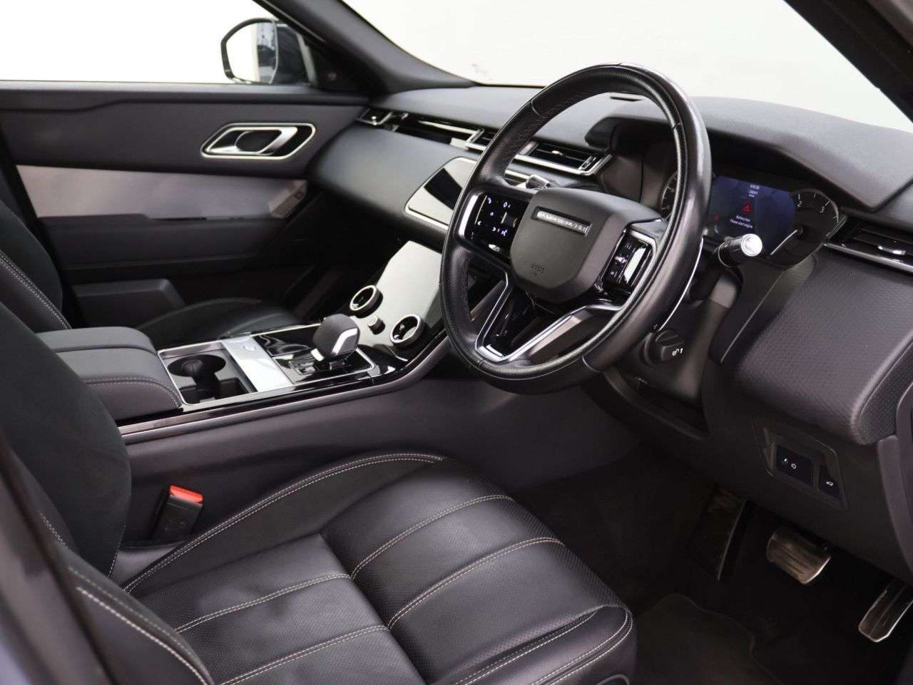 2022 LAND ROVER RANGE ROVER VELAR 2022 LAND ROVER RANGE ROVER VELAR