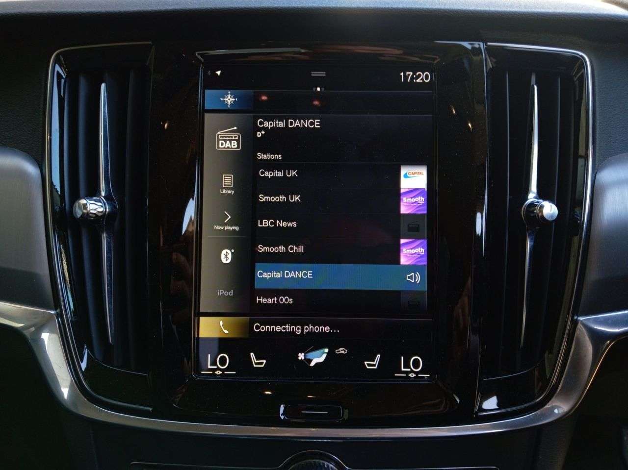 2020 VOLVO S90 2020 VOLVO S90