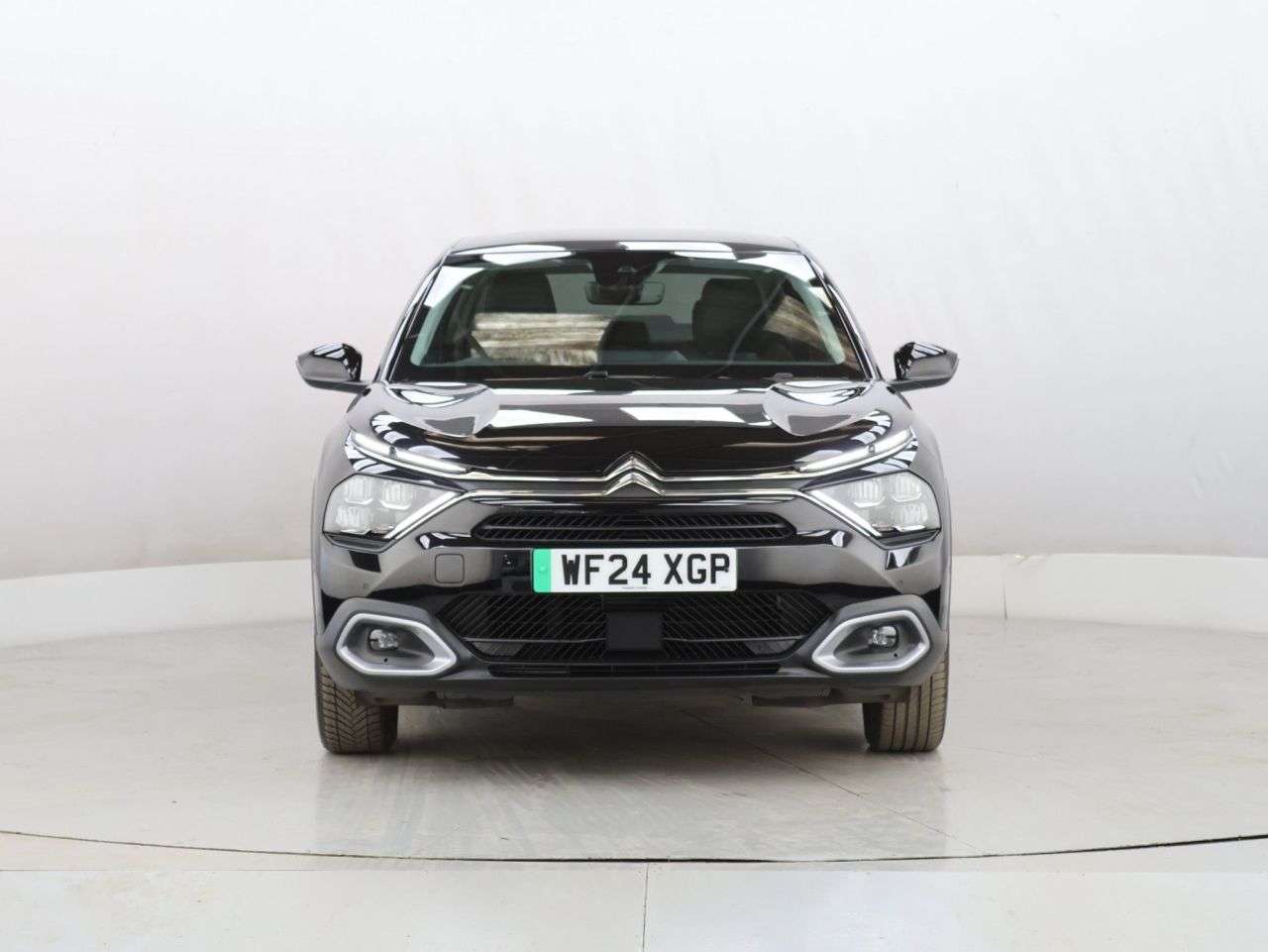 A 2024 CITROEN E-C4 X 50kWh MAX Fastback 4dr Electric Auto (7.4kW Charger) (136 ps) A 2024 CITROEN E-C4 X 50kWh MAX Fastback 4dr Electric Auto (7.4kW Charger) (136 ps)