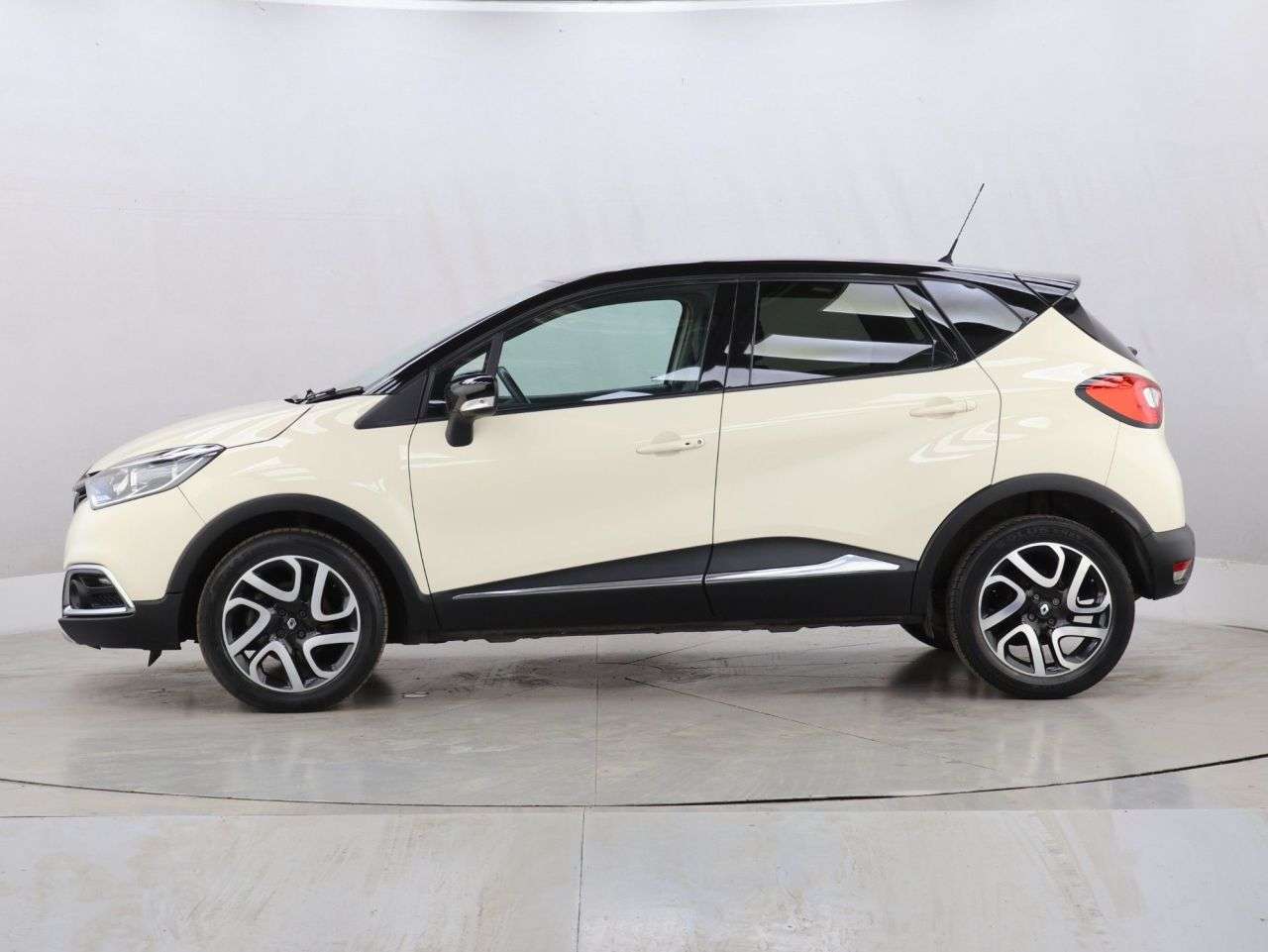 2016 RENAULT CAPTUR 2016 RENAULT CAPTUR