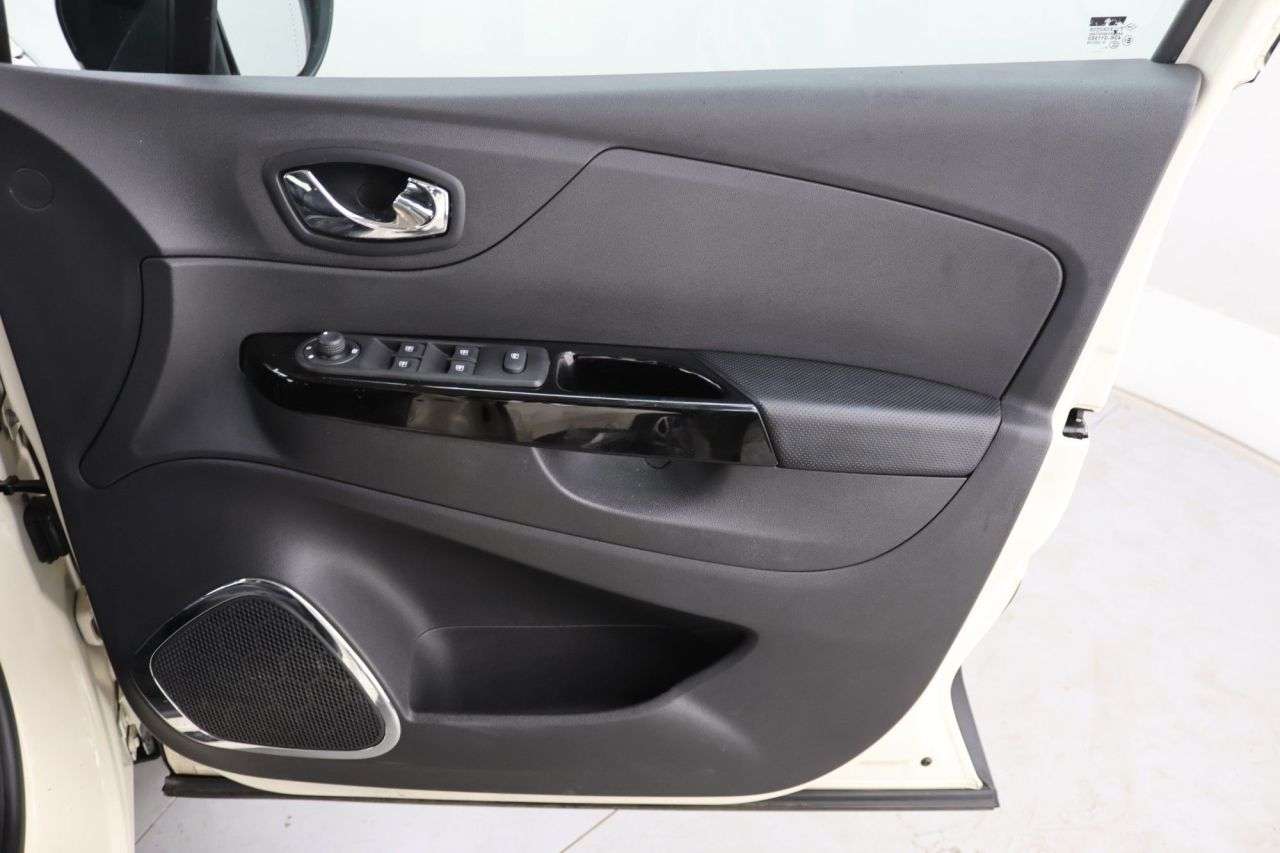 2016 RENAULT CAPTUR 2016 RENAULT CAPTUR