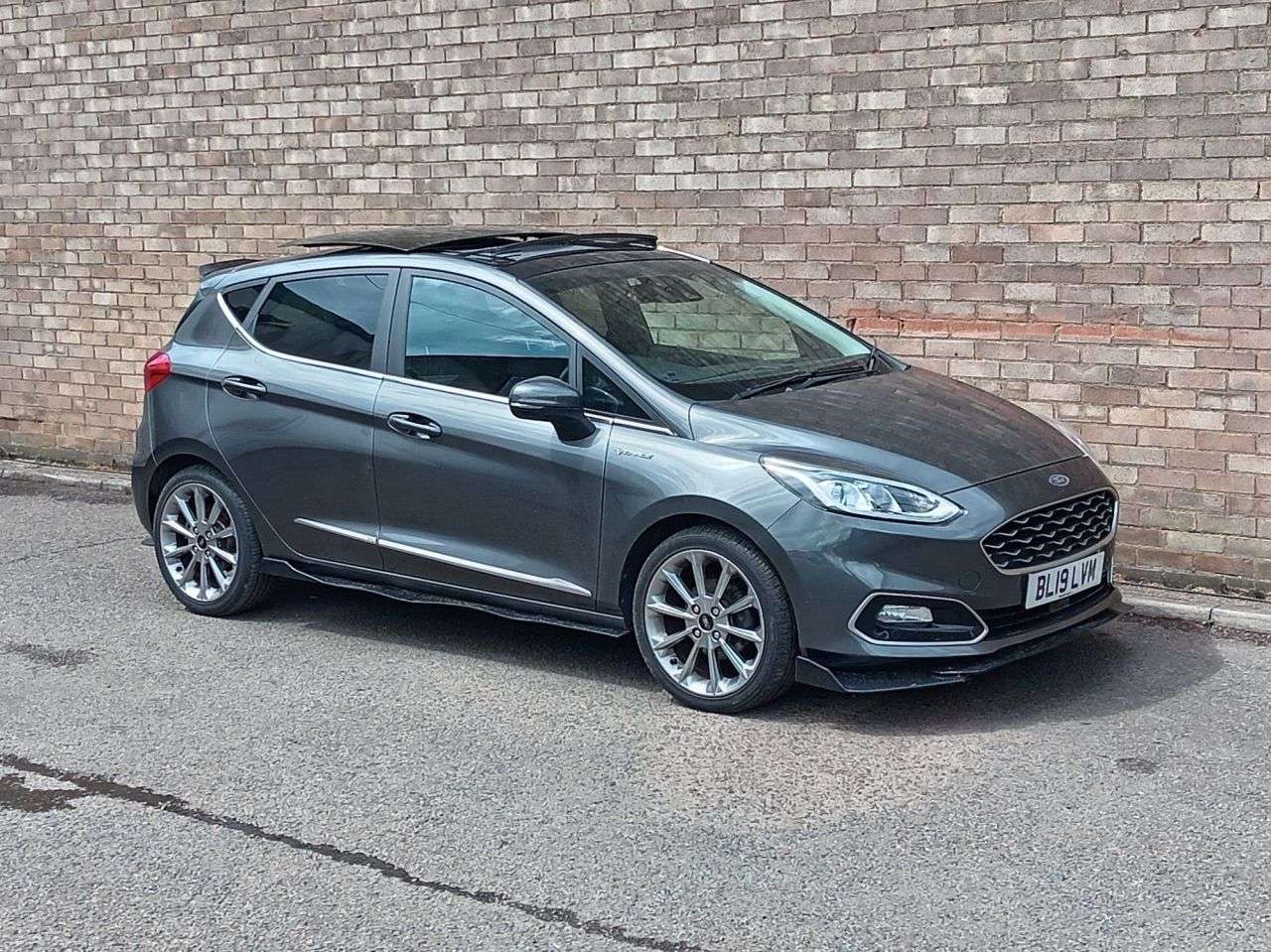 A 2019 FORD FIESTA 1.0T EcoBoost GPF Vignale Hatchback 5dr Petrol Manual Euro 6 (s/s) (125 ps) A 2019 FORD FIESTA 1.0T EcoBoost GPF Vignale Hatchback 5dr Petrol Manual Euro 6 (s/s) (125 ps)