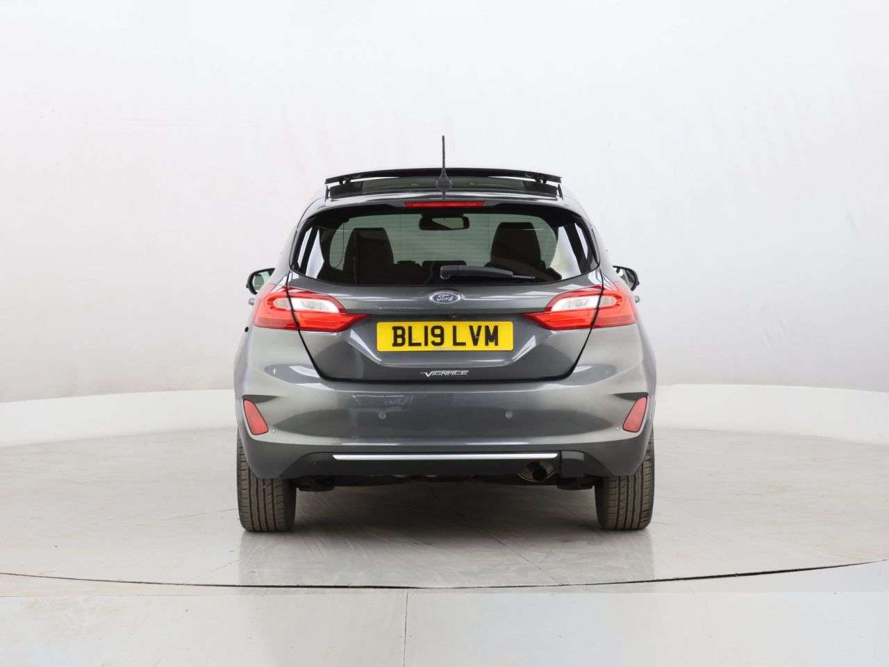 A 2019 FORD FIESTA 1.0T EcoBoost GPF Vignale Hatchback 5dr Petrol Manual Euro 6 (s/s) (125 ps) A 2019 FORD FIESTA 1.0T EcoBoost GPF Vignale Hatchback 5dr Petrol Manual Euro 6 (s/s) (125 ps)