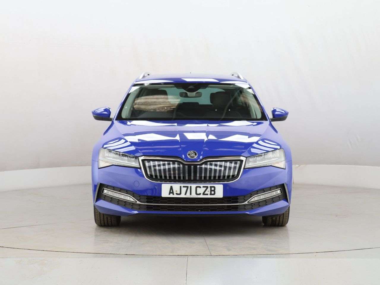 A 2021 SKODA SUPERB 1.4 TSI iV 13kWh SE Technology Estate 5dr Petrol Plug-in Hybrid DSG Euro 6 A 2021 SKODA SUPERB 1.4 TSI iV 13kWh SE Technology Estate 5dr Petrol Plug-in Hybrid DSG Euro 6